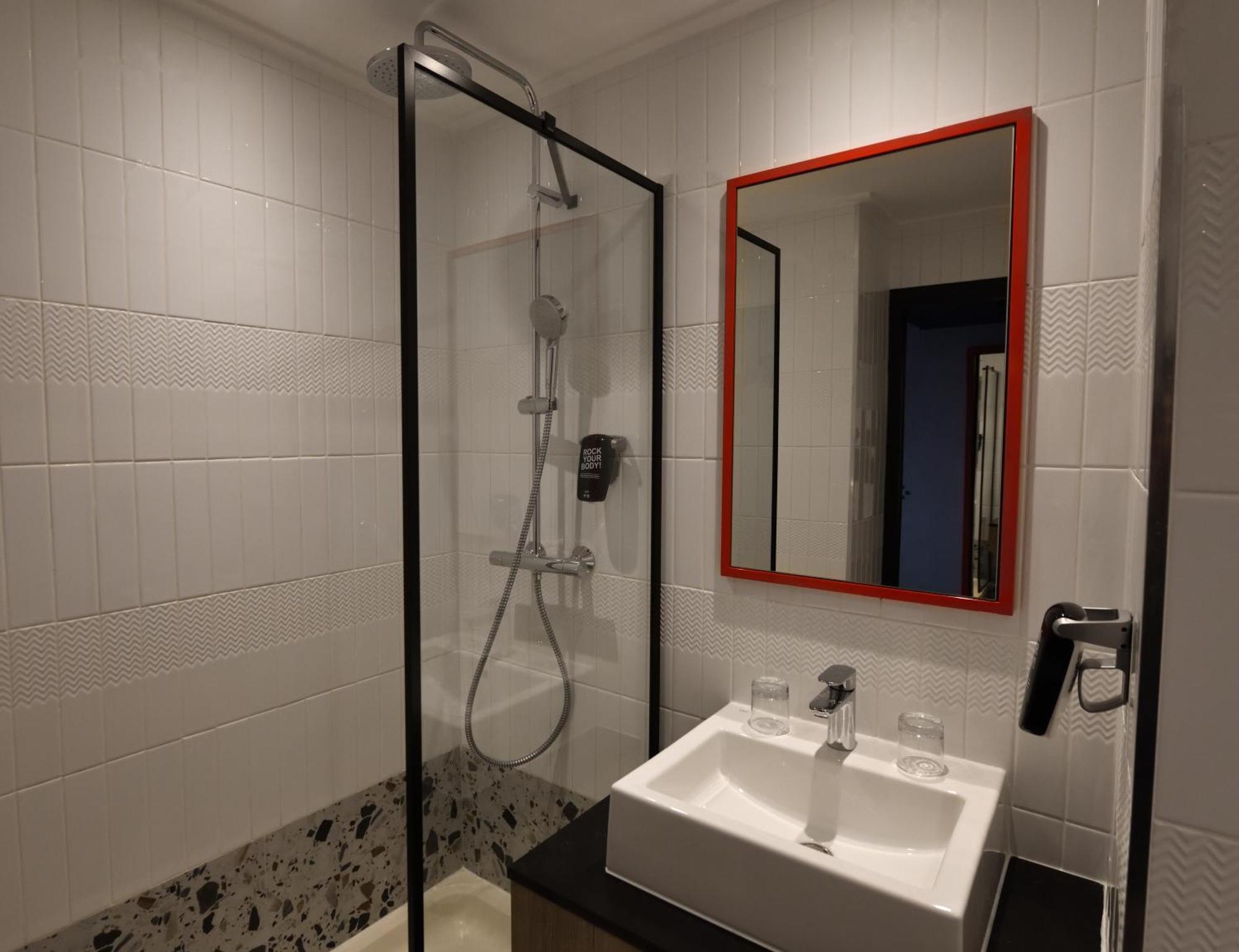 Hotel Ibis Styles Abidjan Marcory Exterior foto