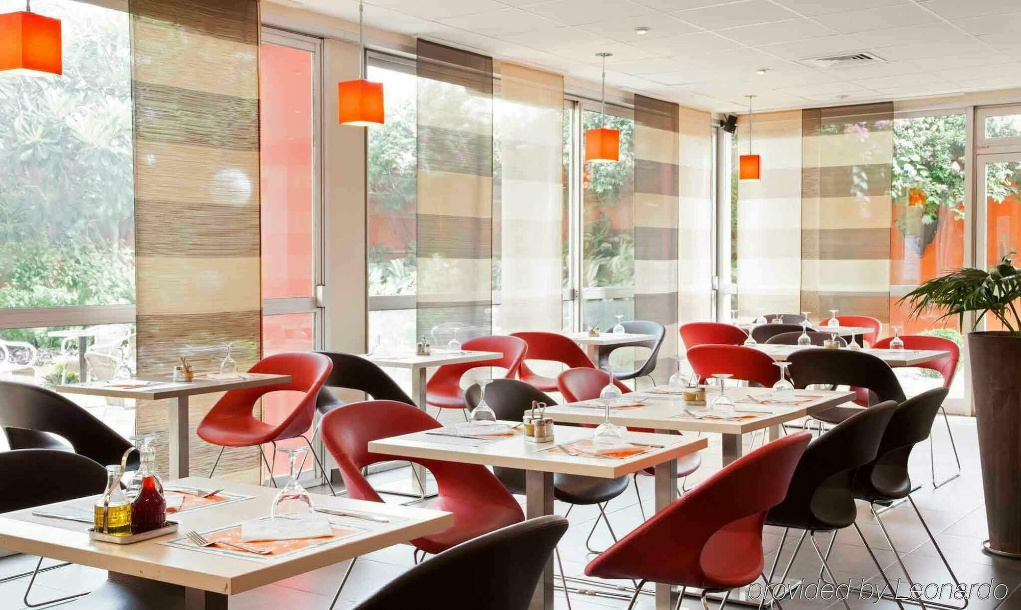 Hotel Ibis Styles Abidjan Marcory Restaurante foto